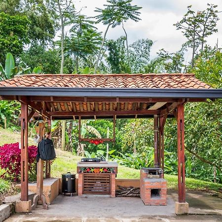 Agradable Cabana Cafetera Con Jacuzzi A 12 Min Del Centro De פריירה מראה חיצוני תמונה