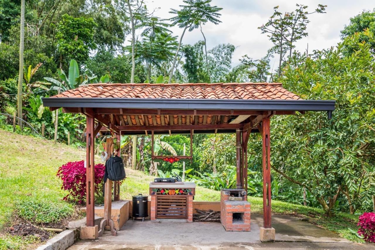 Agradable Cabana Cafetera Con Jacuzzi A 12 Min Del Centro De פריירה מראה חיצוני תמונה
